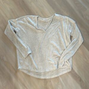 Rag & bone v neck top.  Size L